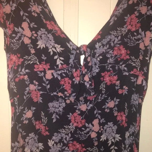 American Eagle Outfitters Pink Flutter Sleeve Mini Dress - Picture 4 of 8